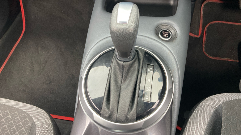 Nissan Juke 1.0 DiG-T 114 N-Connecta 5dr DCT Petrol Hatchback